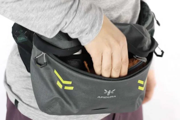 Apidura Backcountry Hip Pack 2.5L - Image 5
