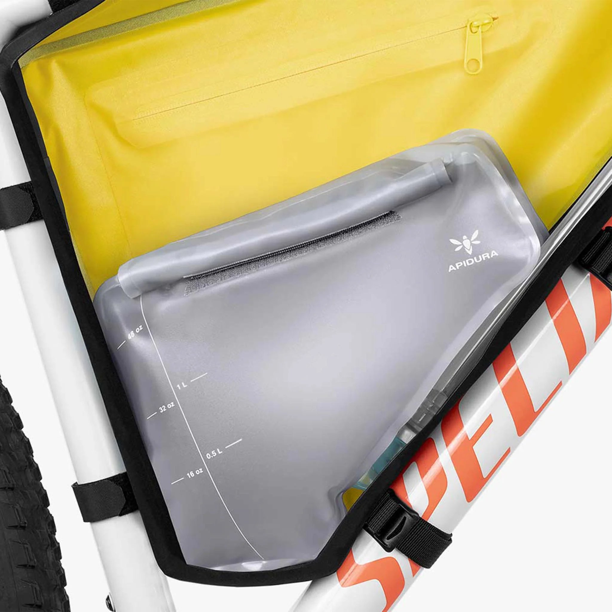 Apidura Frame Pack Hydration Bladder - Image 2