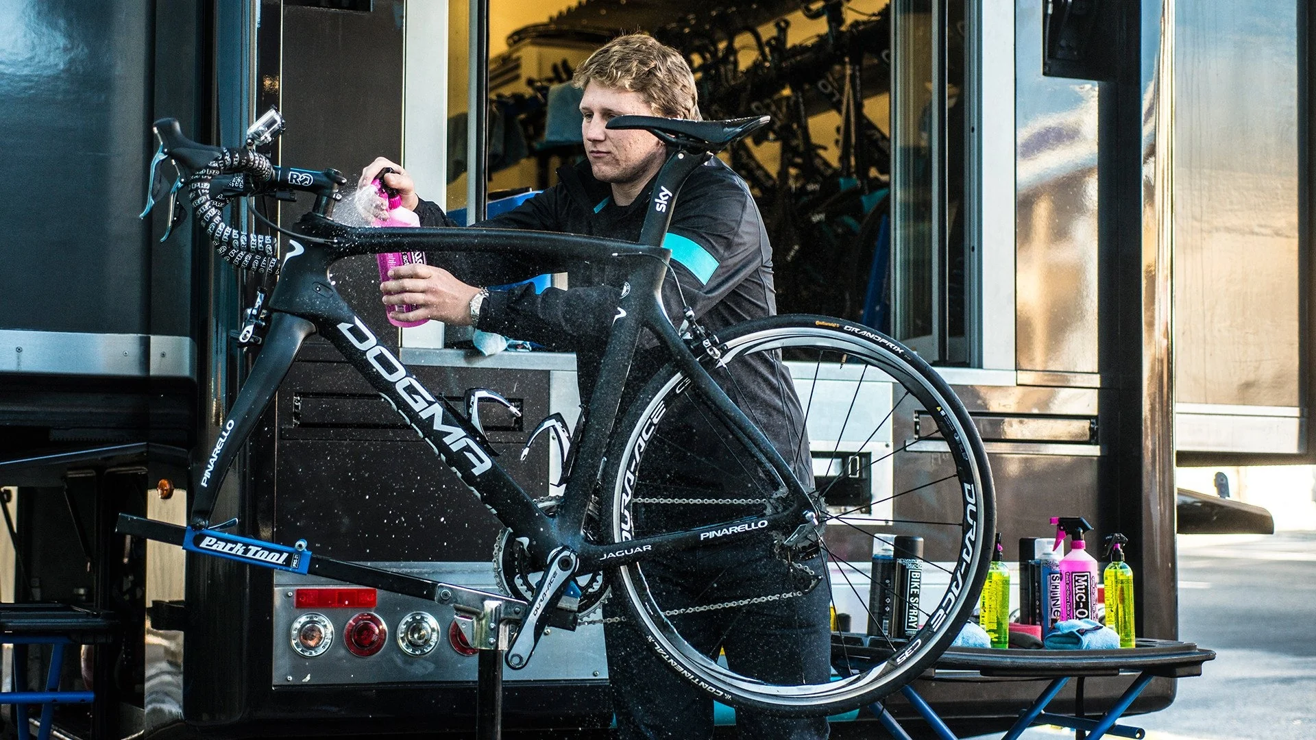 Muc-Off Nano Tech Bike Cleaner - Image 5