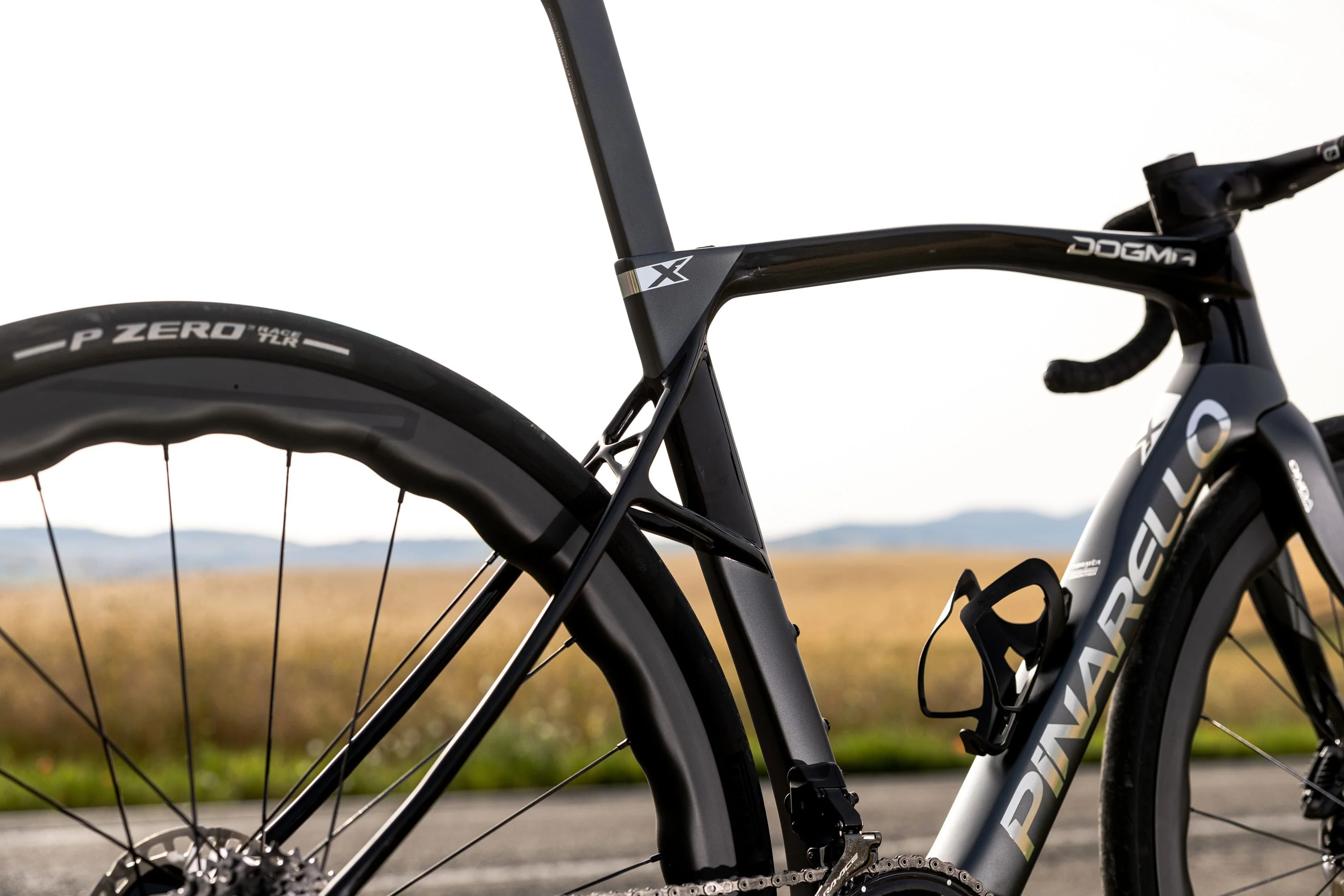 Pinarello Dogma X frameset - Image 4