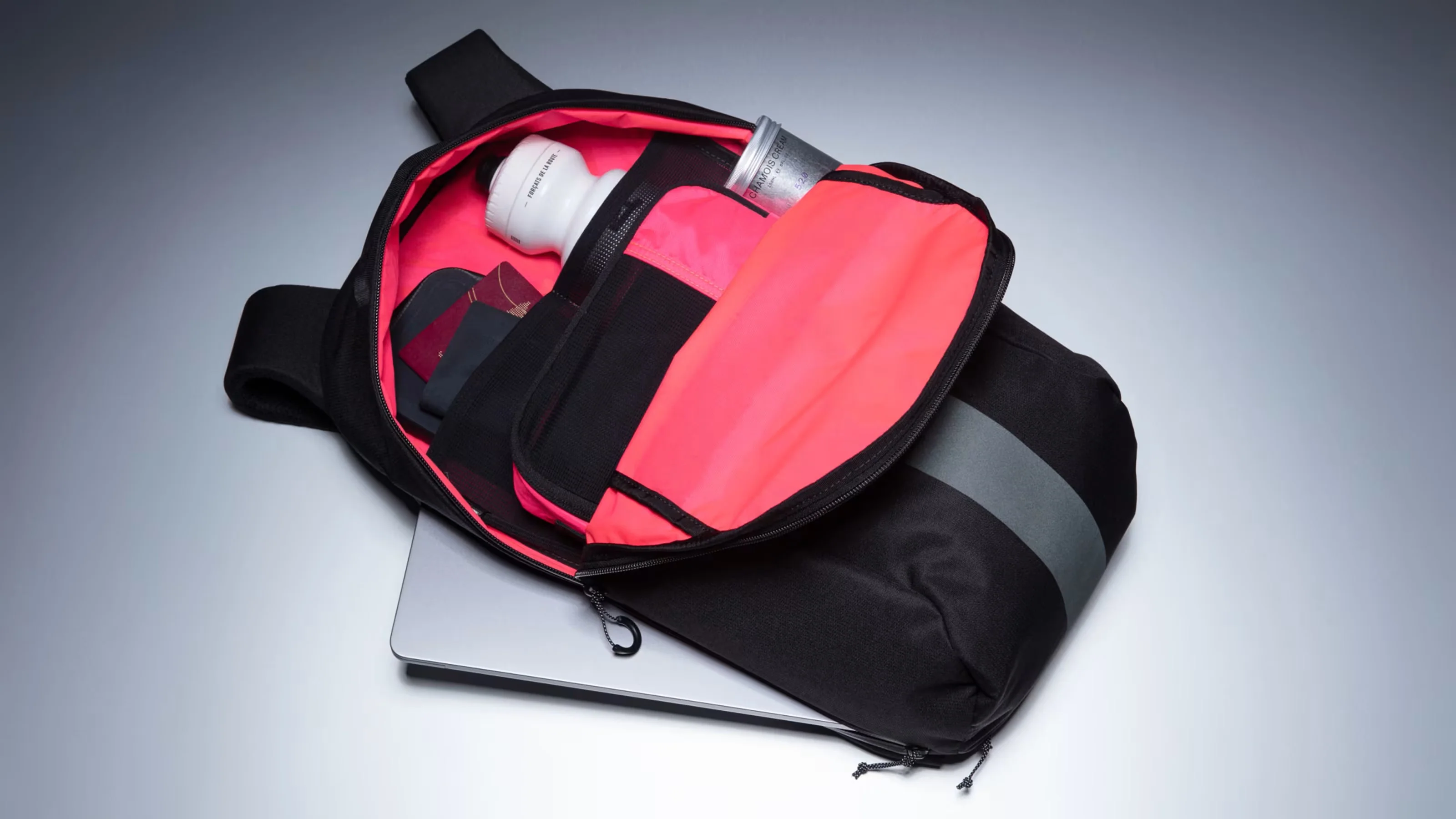 Rapha Domestique Backpack 16L - Image 4