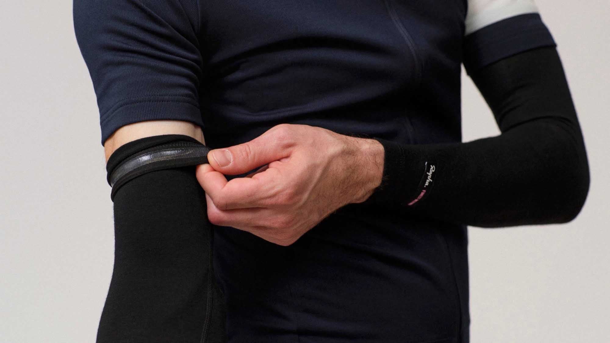 Rapha Merino Arm Warmers - Image 2