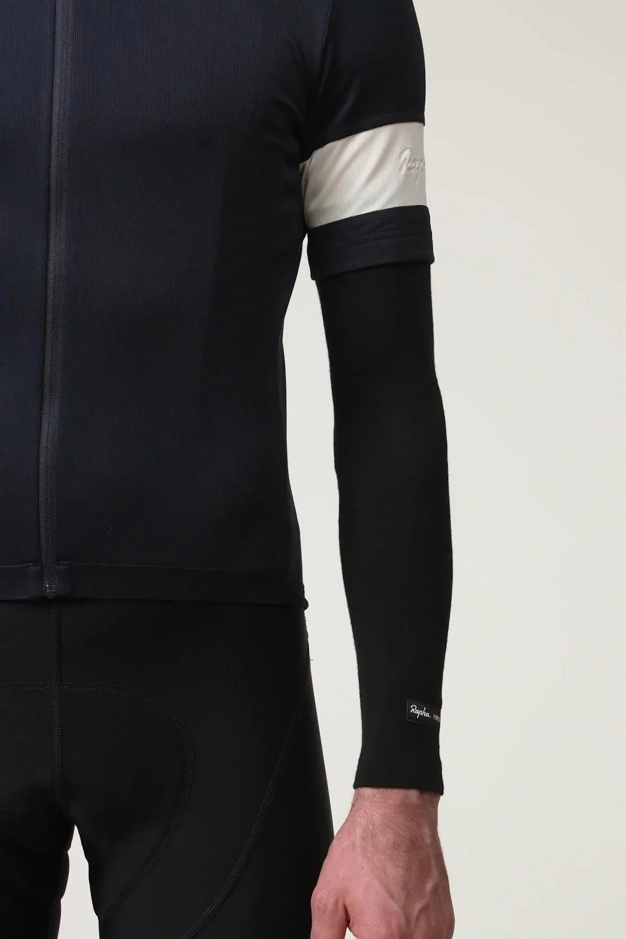 Rapha Merino Arm Warmers - Image 3